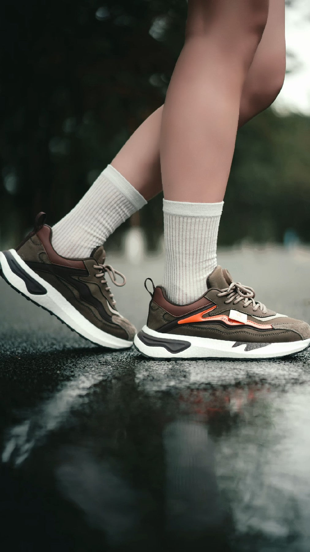 Unisex USB-Rechargeable Outdoor Heated Shoes - Powers Up for All-Day Hiking