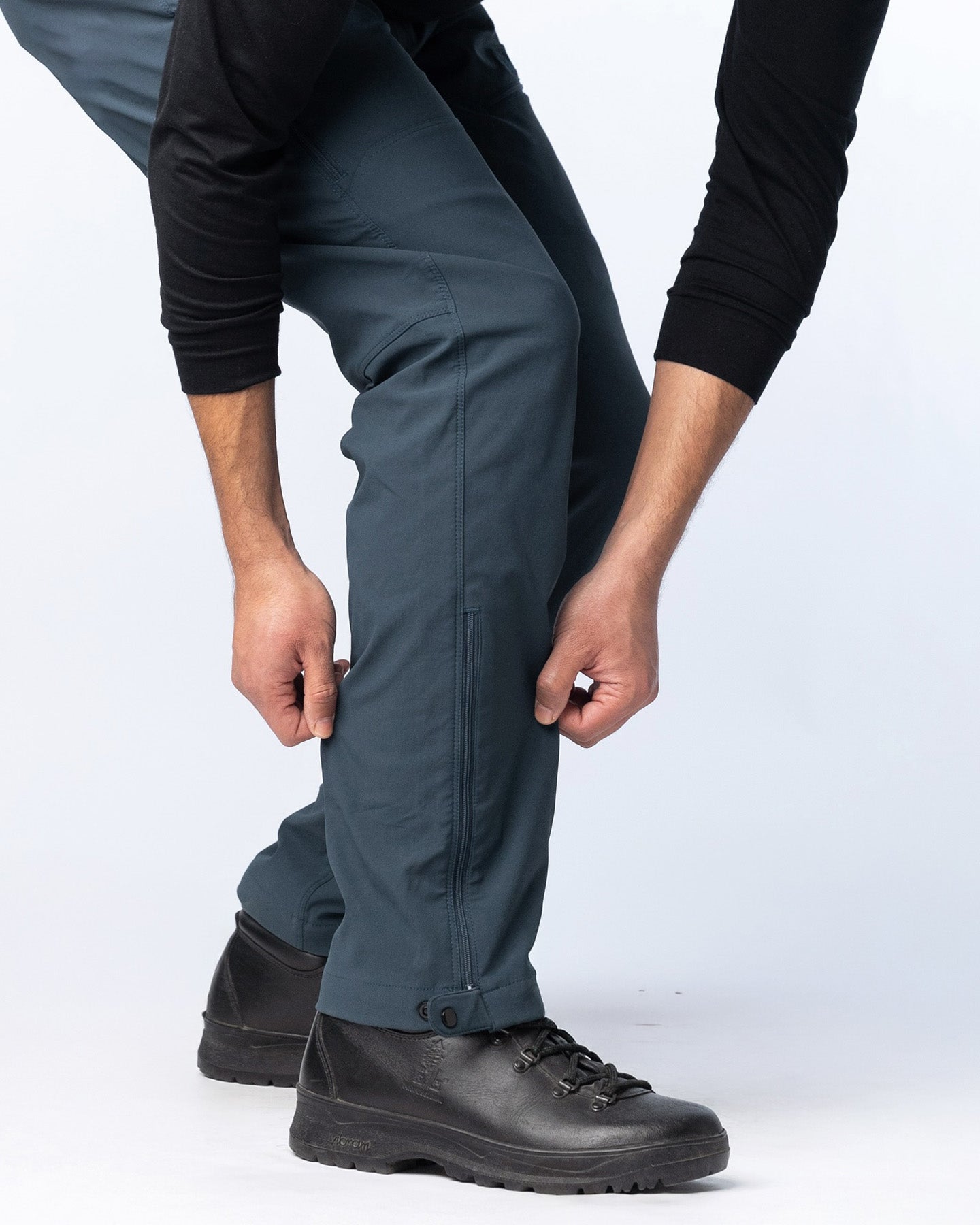 Machine-Washable Men's Heated Pants – Simple Care After Hiking & Outdoor Use