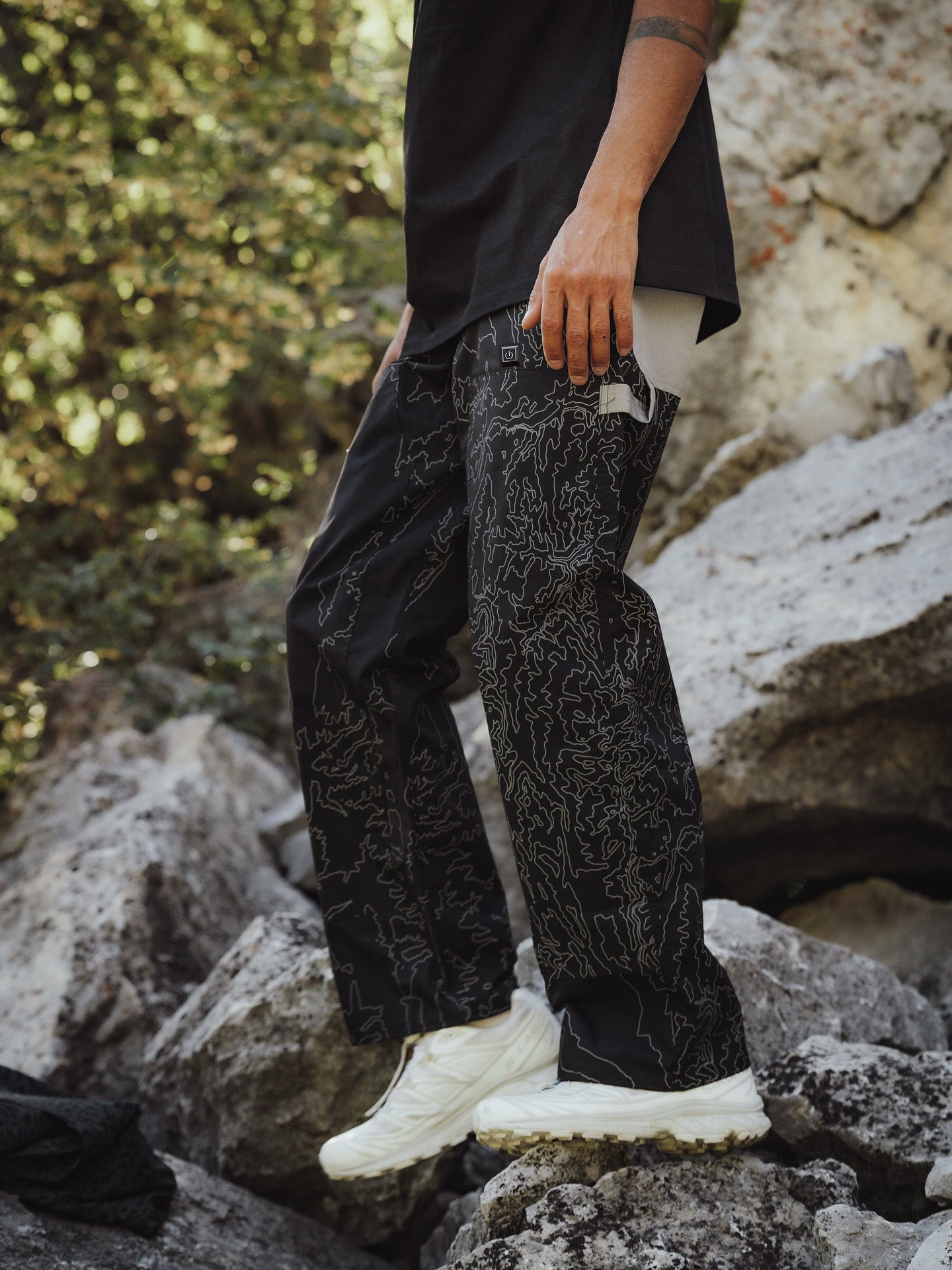 Men's Evening Hiking Heated Pants – Reflective Strips for Low-Light Safety