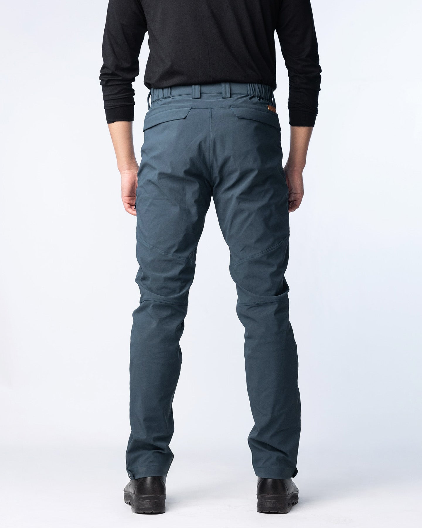 Machine-Washable Men's Heated Pants – Simple Care After Hiking & Outdoor Use