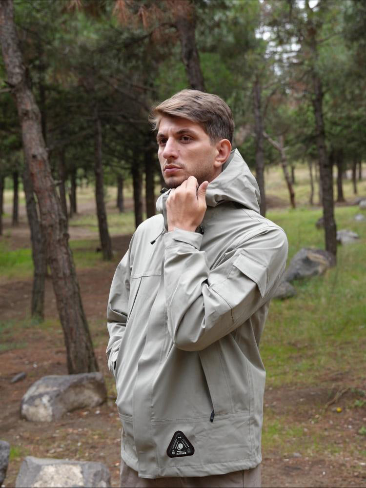 Men's Outdoor Heated Jacket Elastic Hem to Block Cold