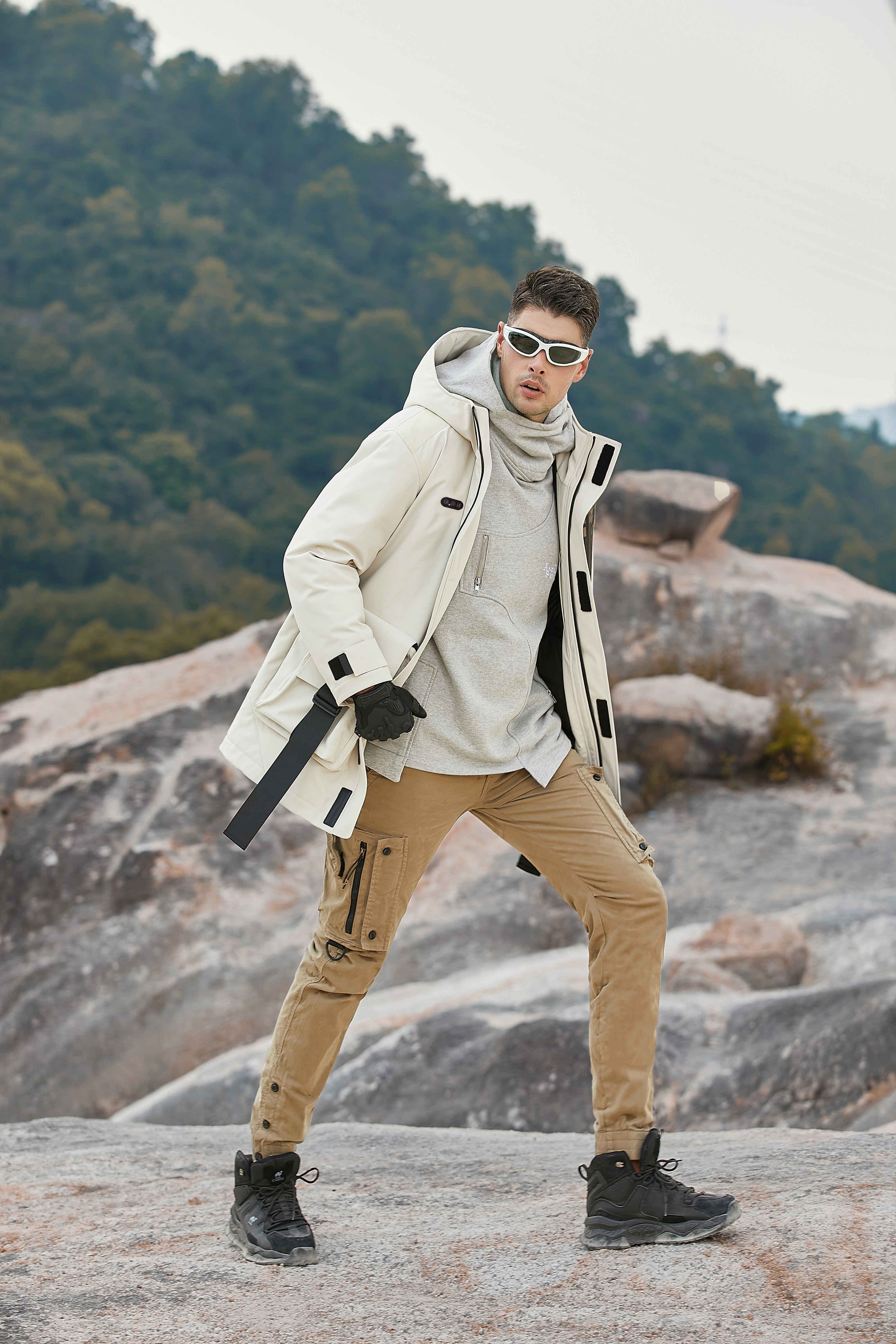 Men's Removable Safety Outdoor Heated Jacket Perfect For Climbing