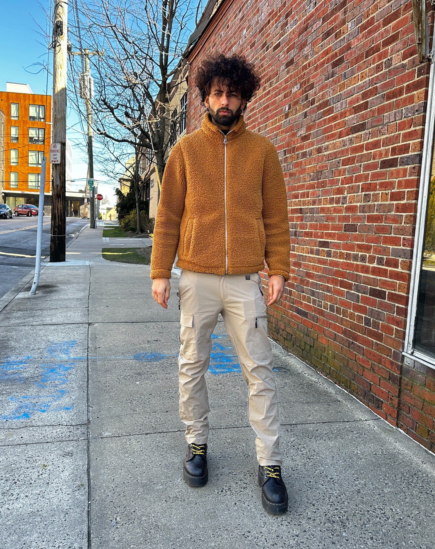 Slim-Fit Men's Heated Outdoor Pants – No Bulk for Hiking & Winter Outings