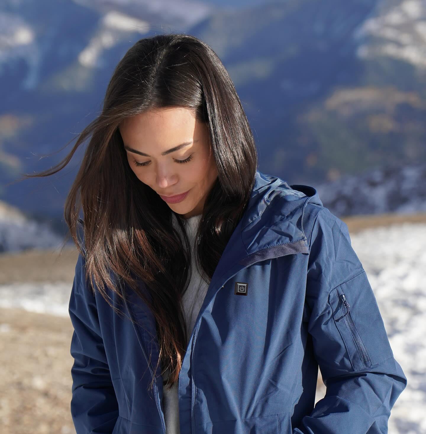 Women's Winter Heated Jacket with Slim Fit – Stylish for Hiking & Winter Outings