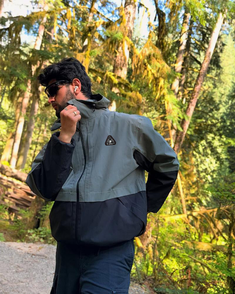 Men's Softshell Heated Jacket Low-Profile Heating for Comfort