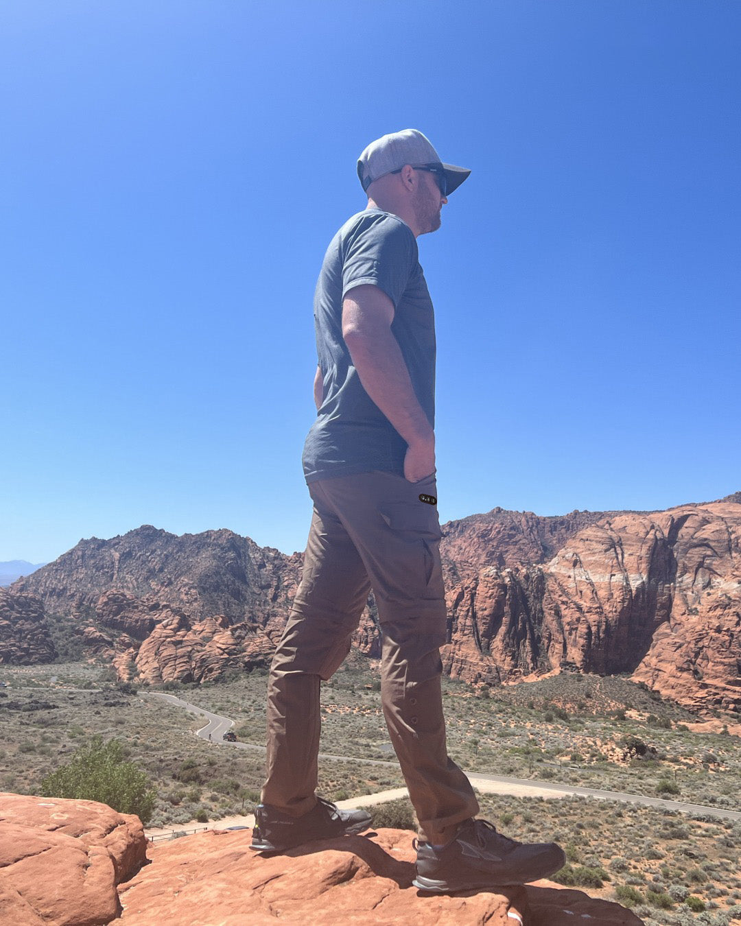 Men's Heated Outdoor Pants with 3 Temperature Control – Adjust Warmth for Hiking & Camping