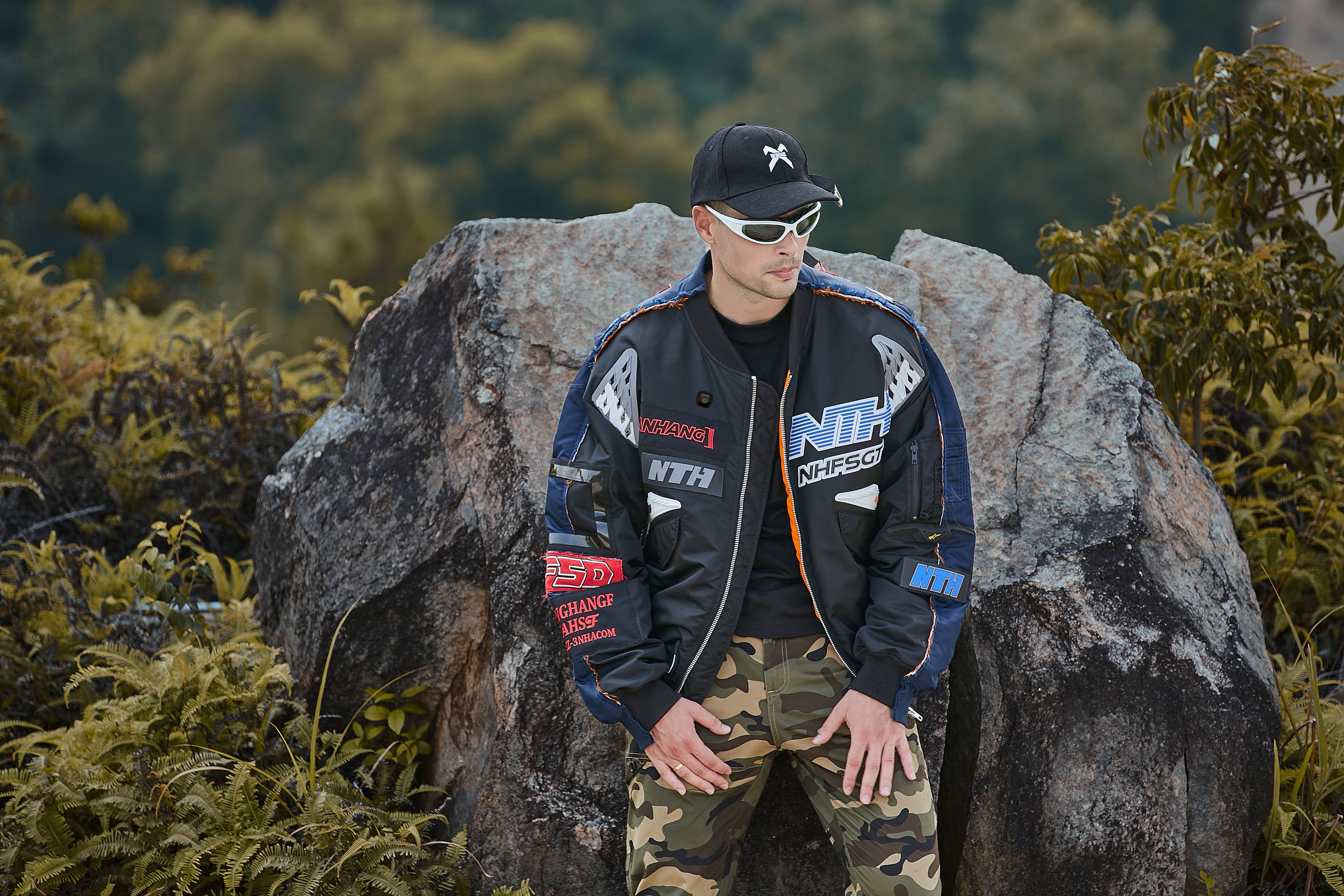 Men's Fashionable Windproof Bomber Heated Jacket In Travel Season