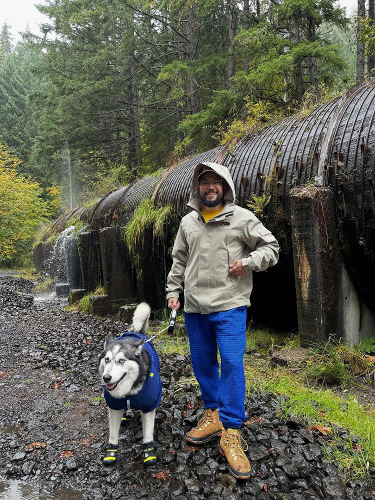 Men's Softshell Heated Jacket – Waterproof Windproof for Mountain Hiking & Skiing