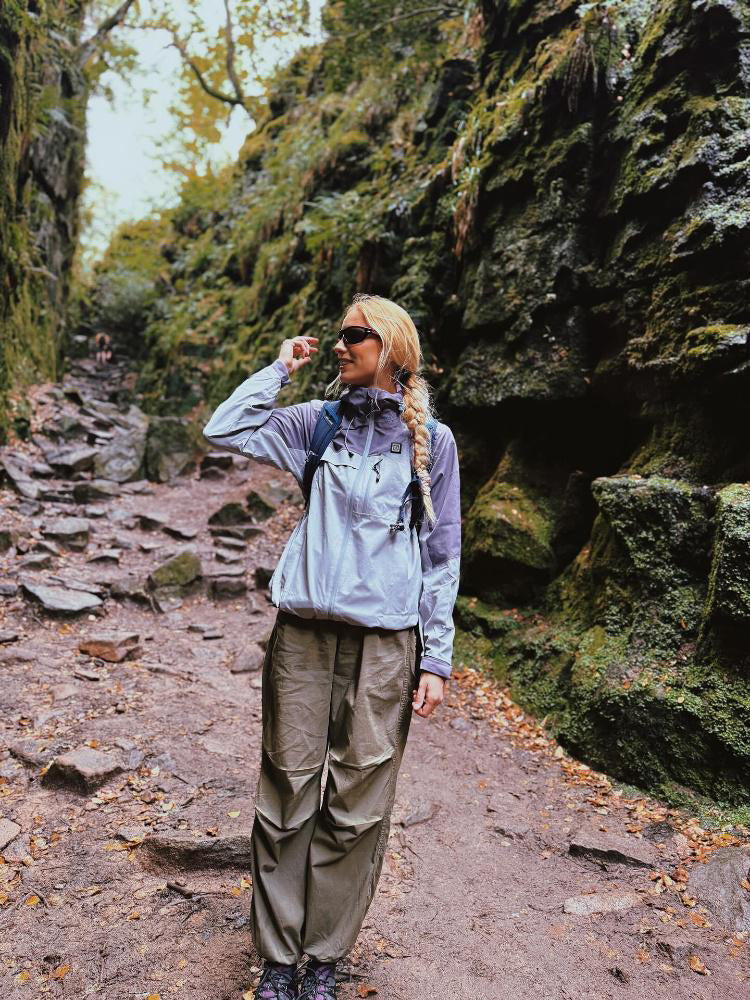 Women's Outdoor Heated Jacket Slim Fit for Stylish Hiking