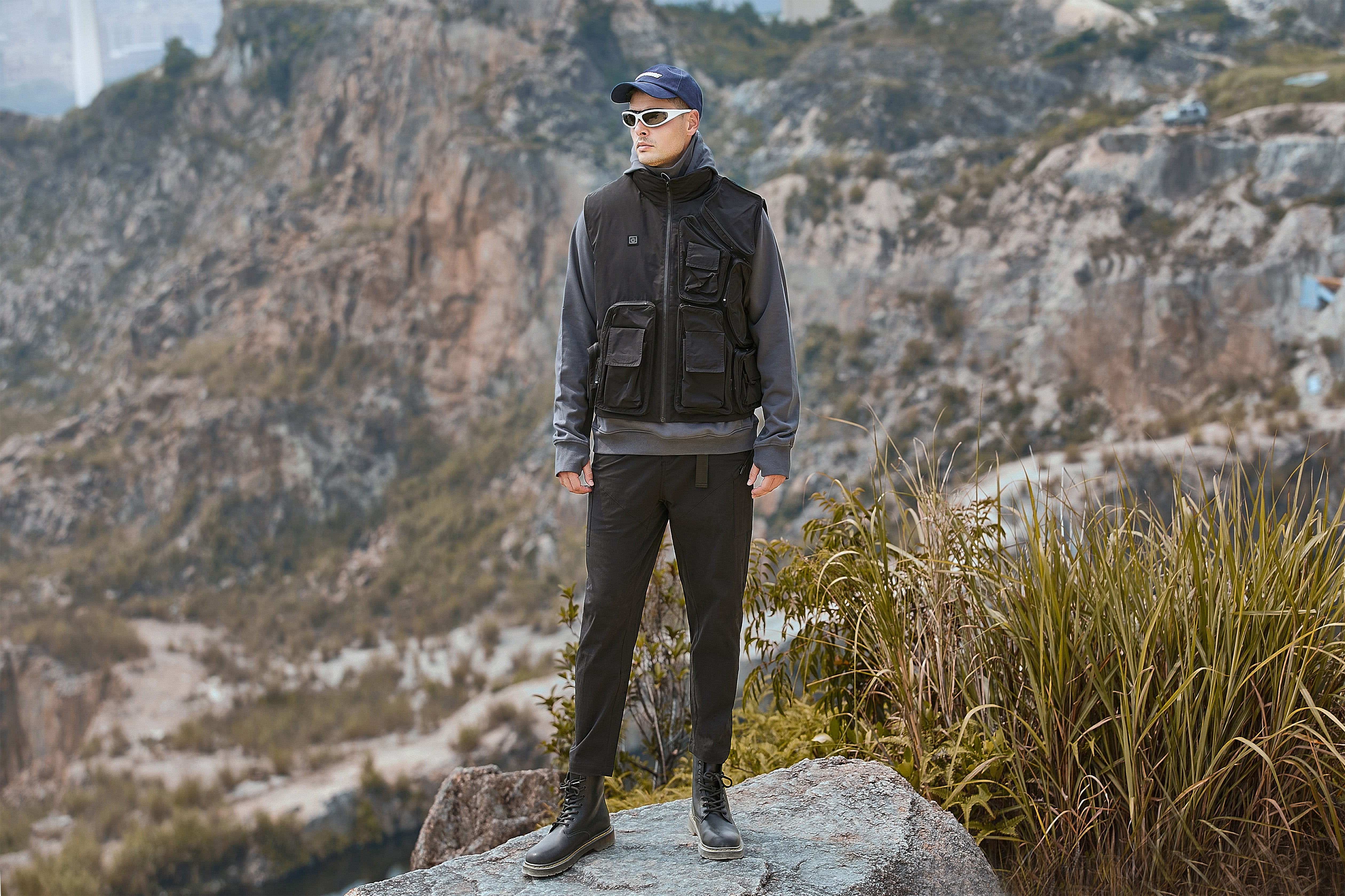 Work Heated Vest For Walking With High Quality Windproof Design