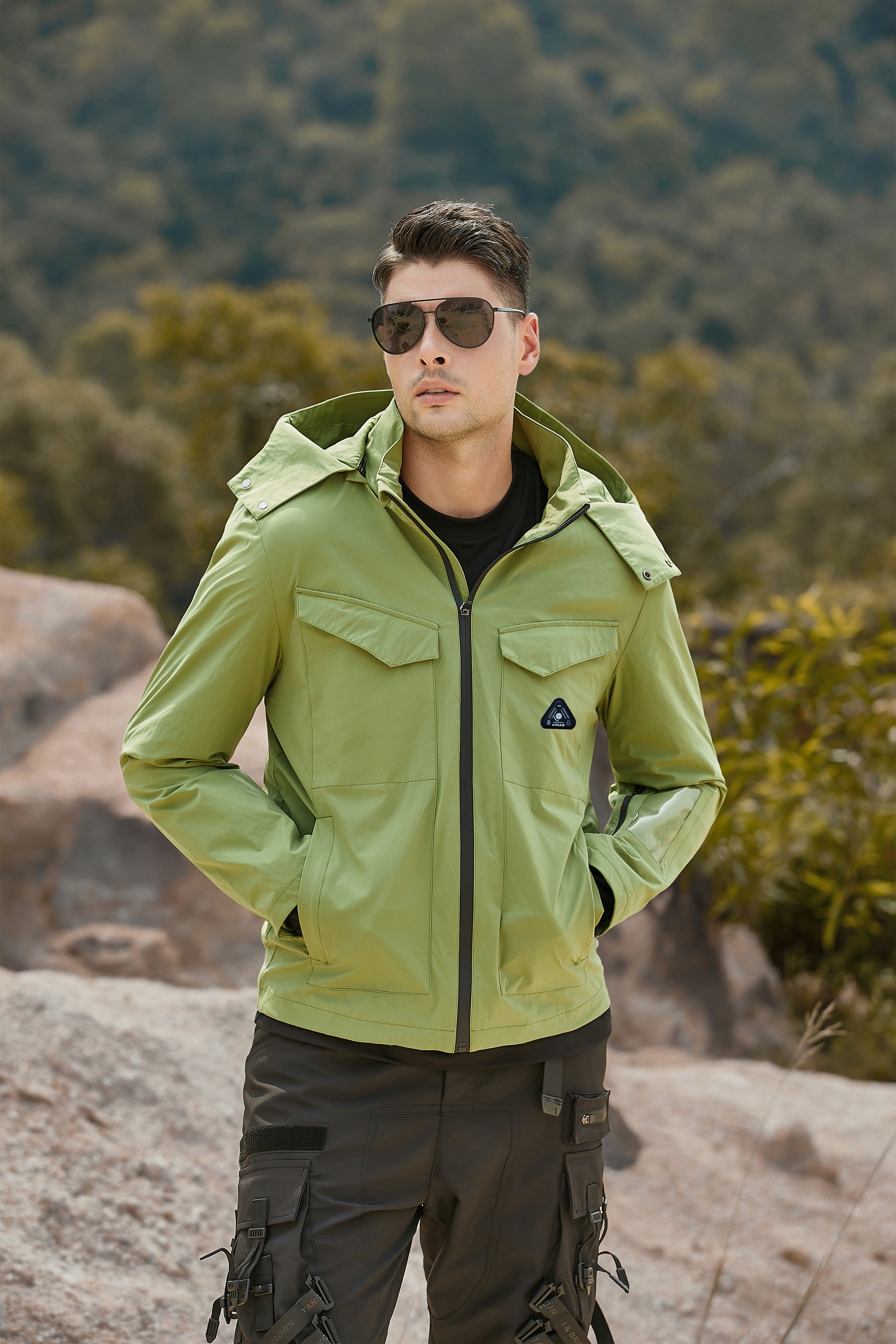 High Quality Windproof Outdoor Heated Jacket in Camping Season