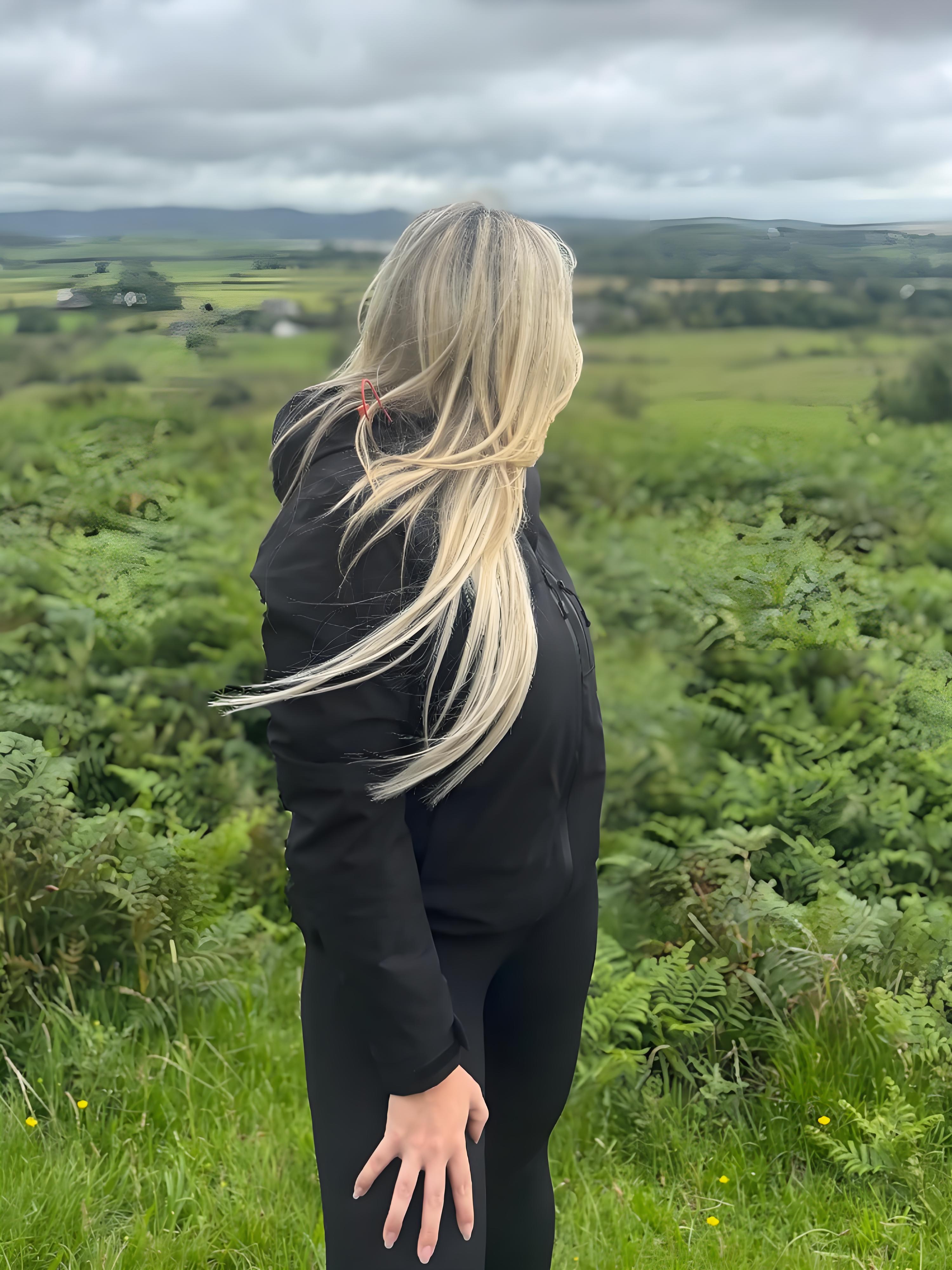 Women's Sports Heated Jacket Warm for Winter Hiking & Snowshoeing