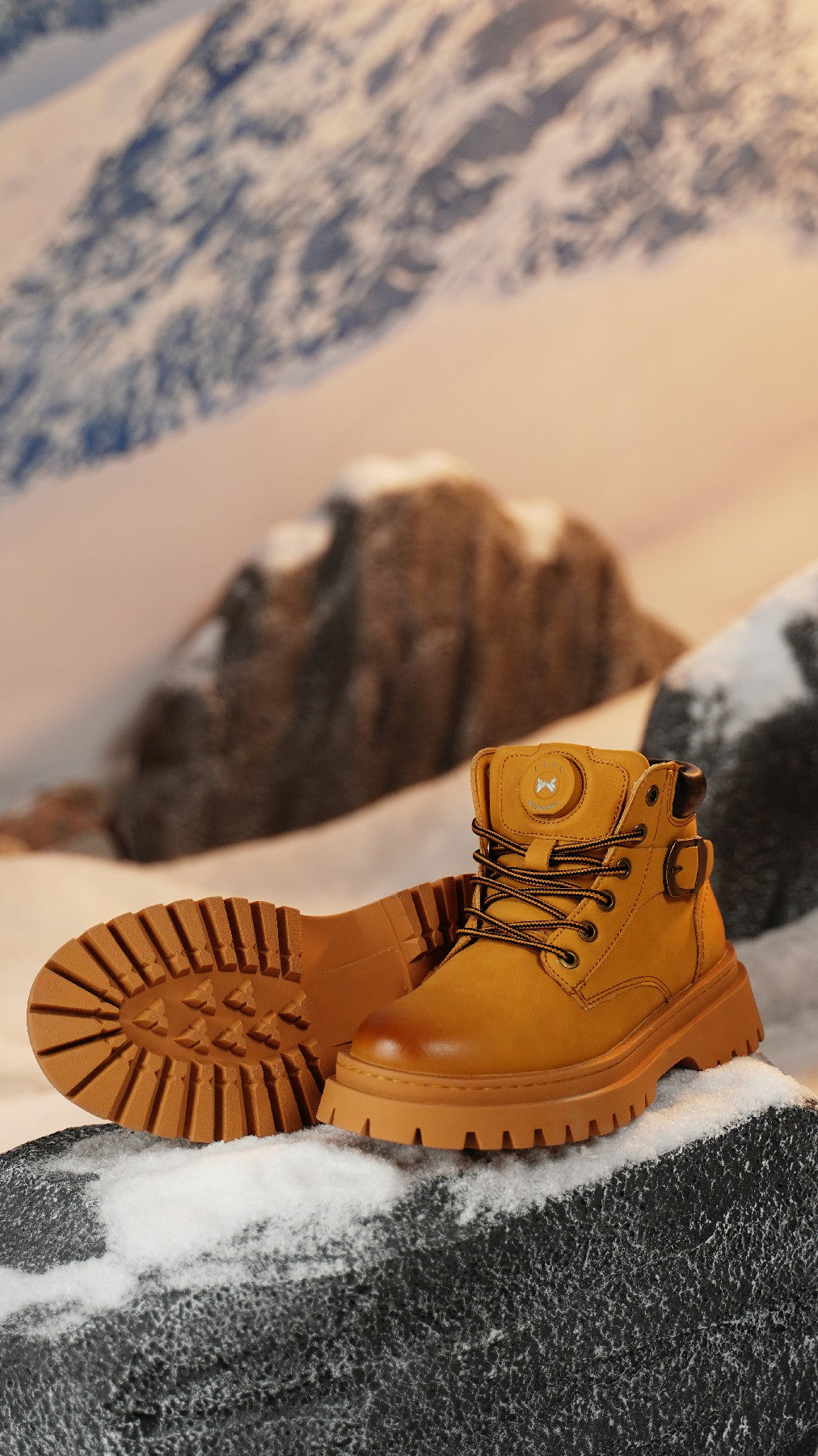 Unisex Water-Resistant Hiking Heated  Boots - Ideal for Hiking in Snowy Mountain Areas