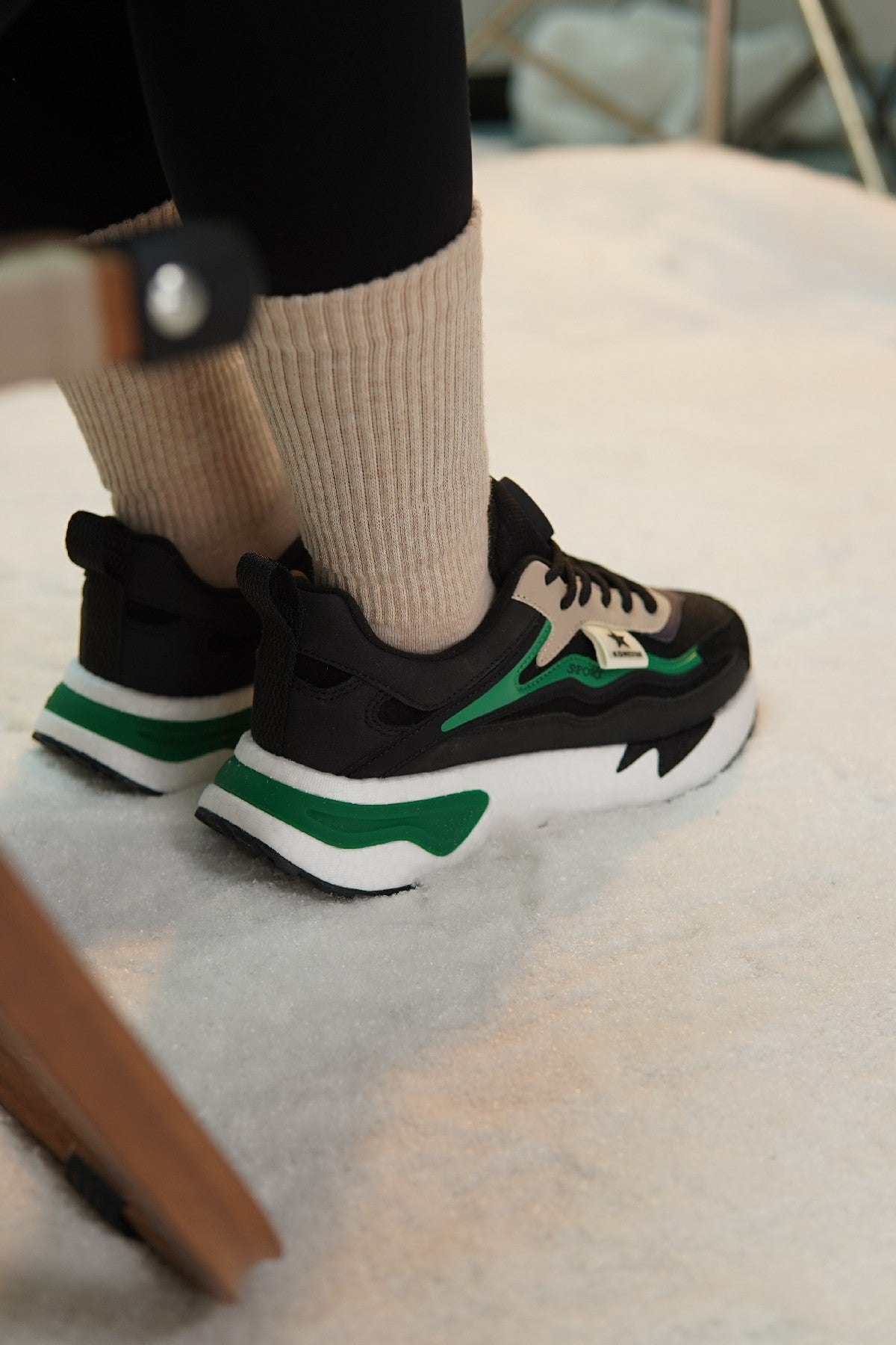 Unisex Cozy Casual Heated Shoes- Warm for Casual Hiking & Outdoor Leisure Time