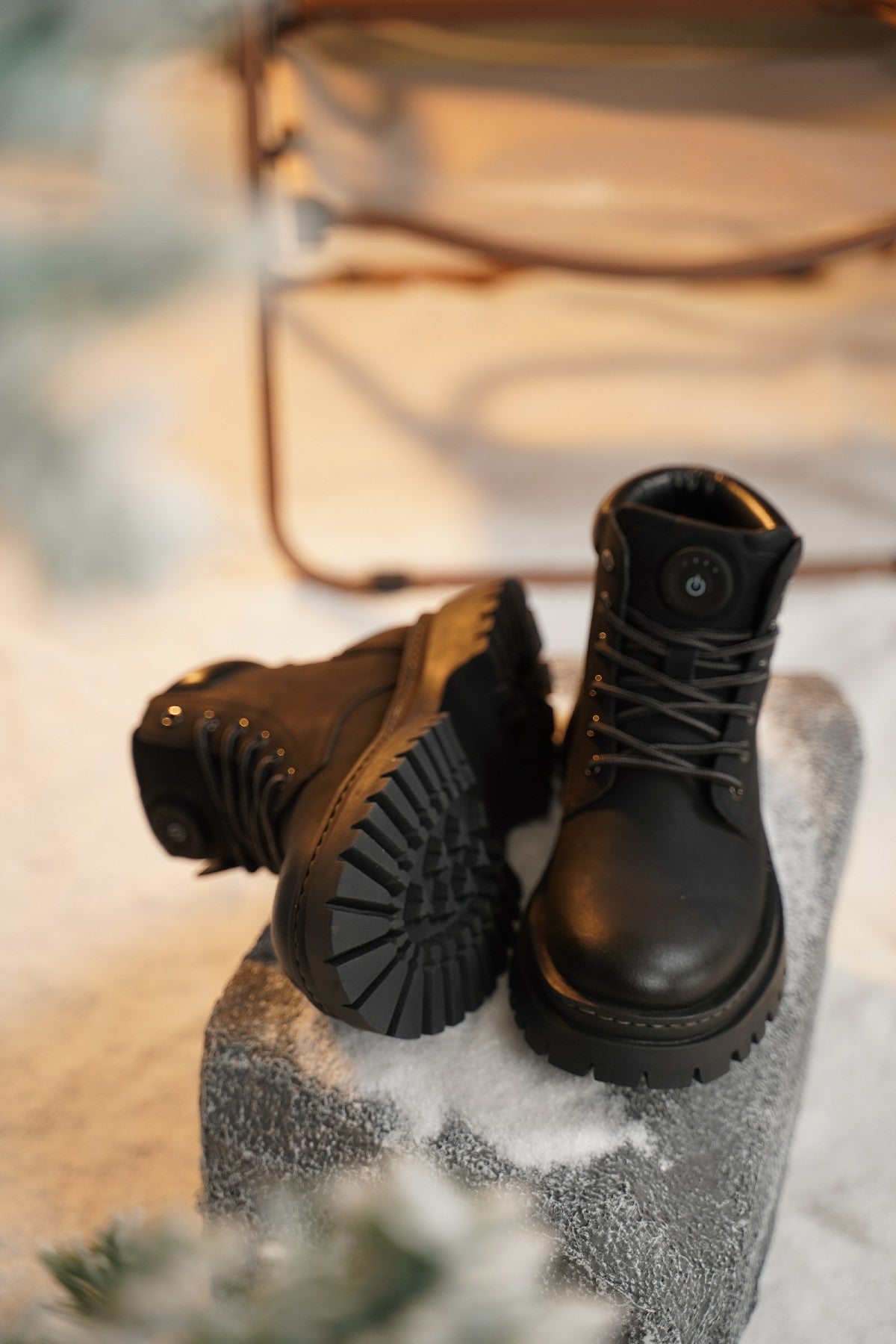 Unisex Quick-Heating Sports Heated Boots - Warms Up Fast for Cold Morning Hiking