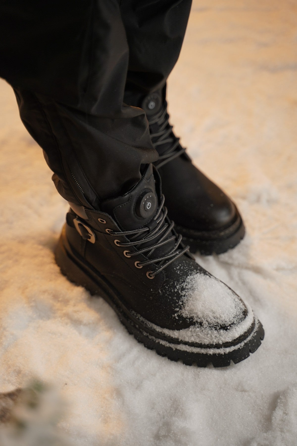 Unisex Quick-Heating Sports Heated Boots - Warms Up Fast for Cold Morning Hiking