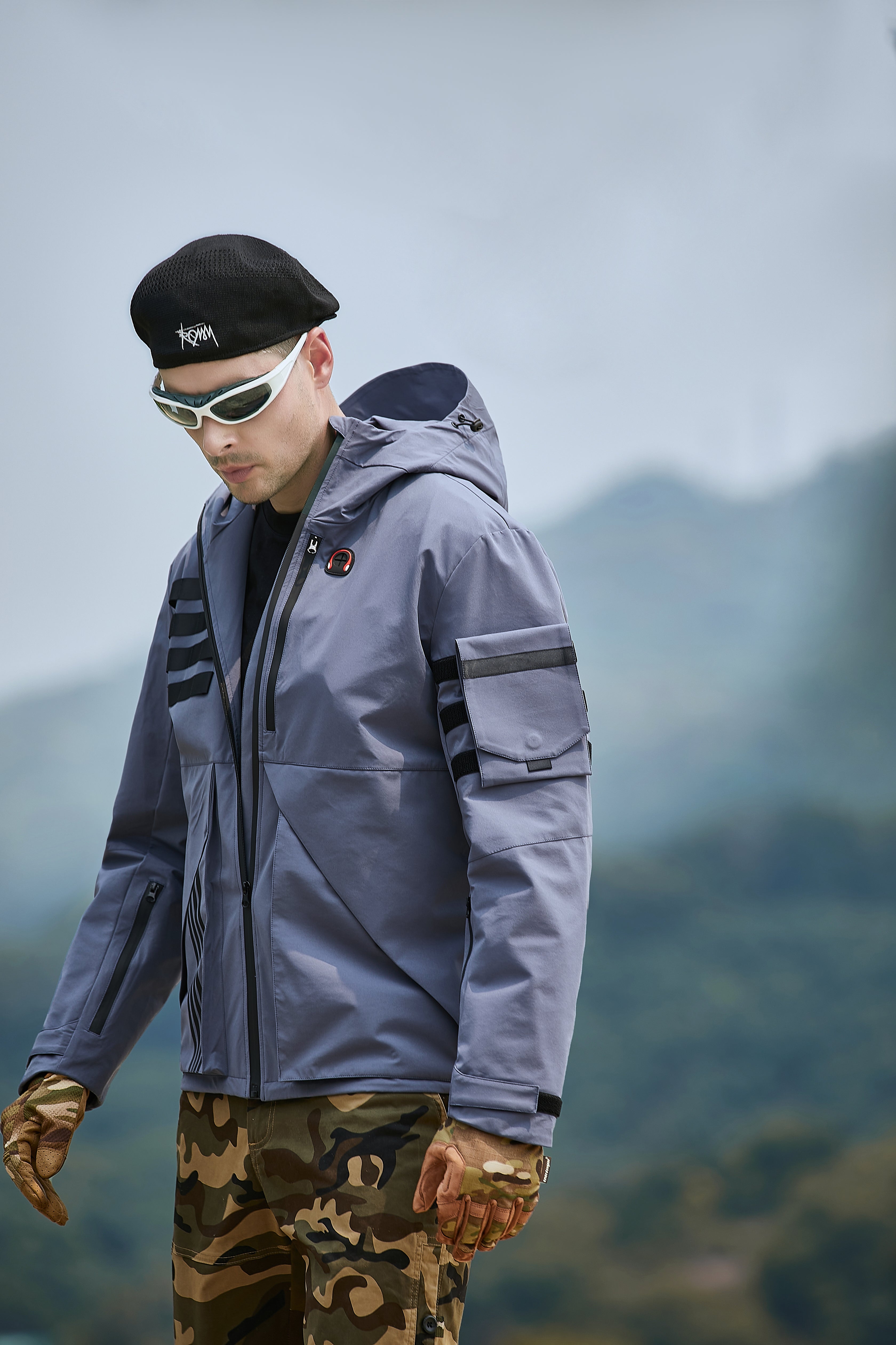 Men's Outdoor Heated Jacket Intelligent And Windproof For Rock Climbing