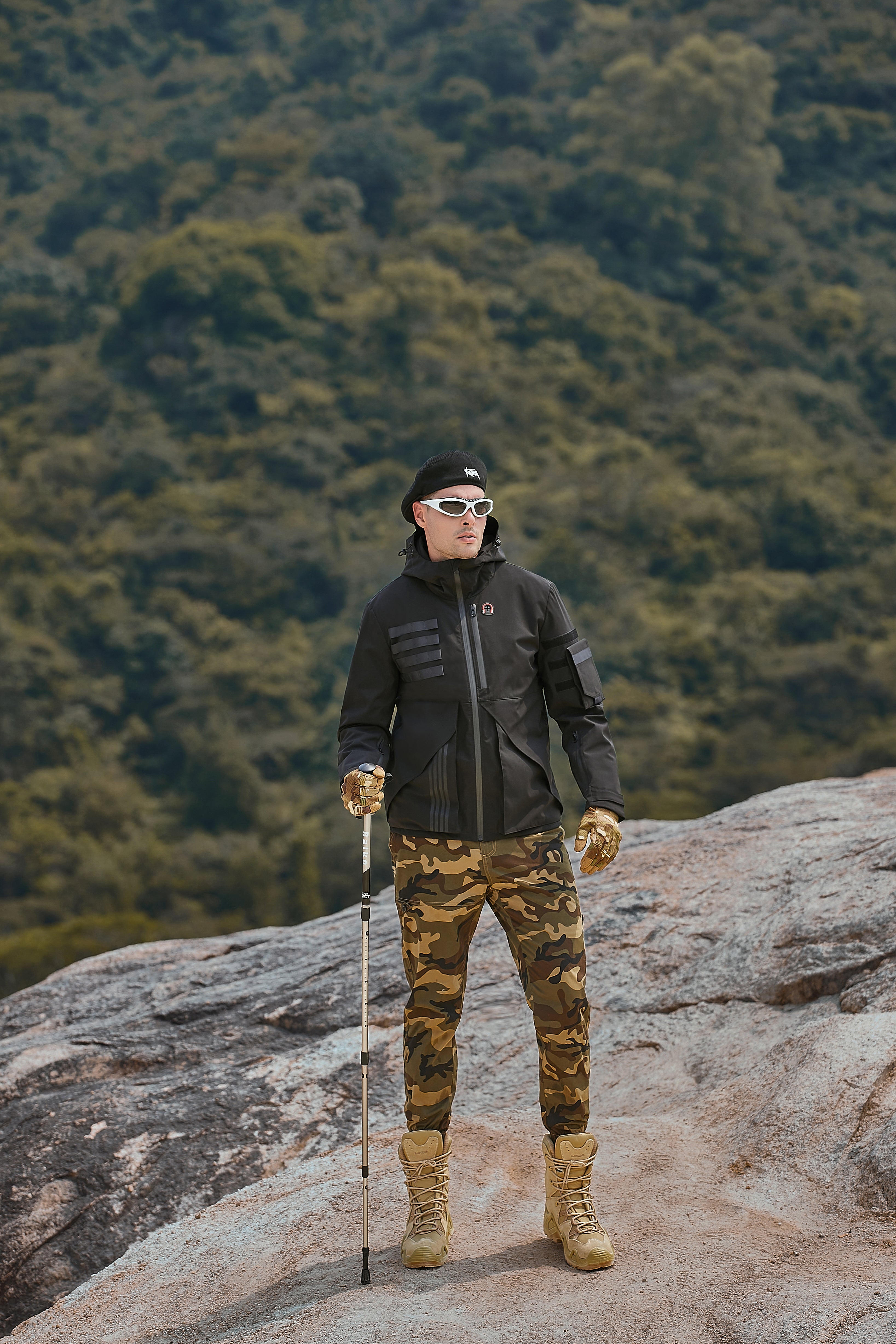 Men's Fashionable Windproof Windbreaker Heated Jacket In Travel Season