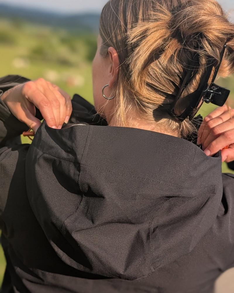 Women's Softshell Heated Jacket Breathable for Sweaty Hiking Workouts